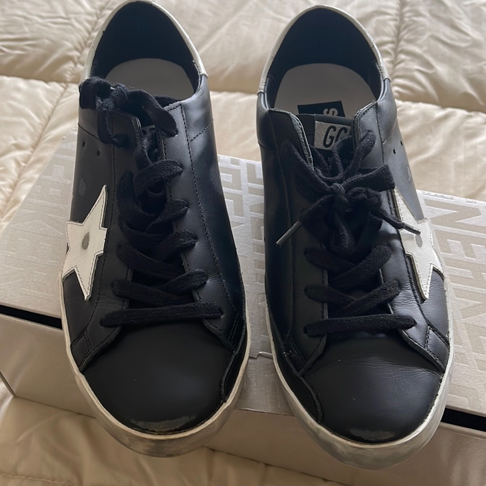 Golden Goose Sneakers
